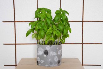 DIY Urtepotteskjuler